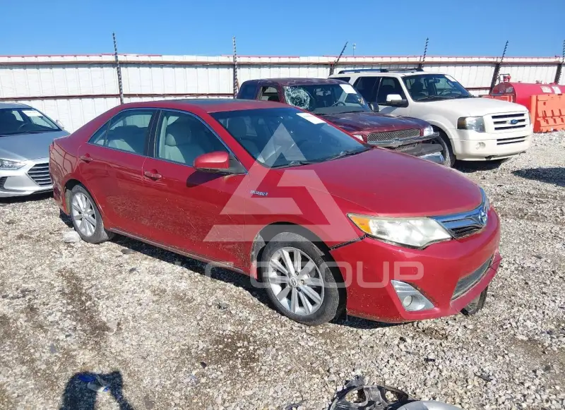 2012 Toyota CAMRY фото