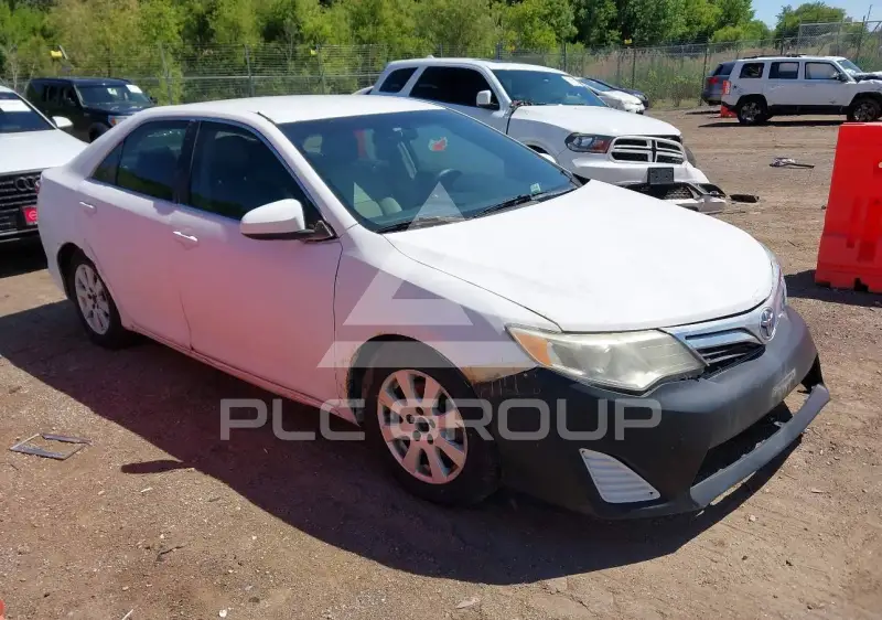 2012 Toyota CAMRY фото