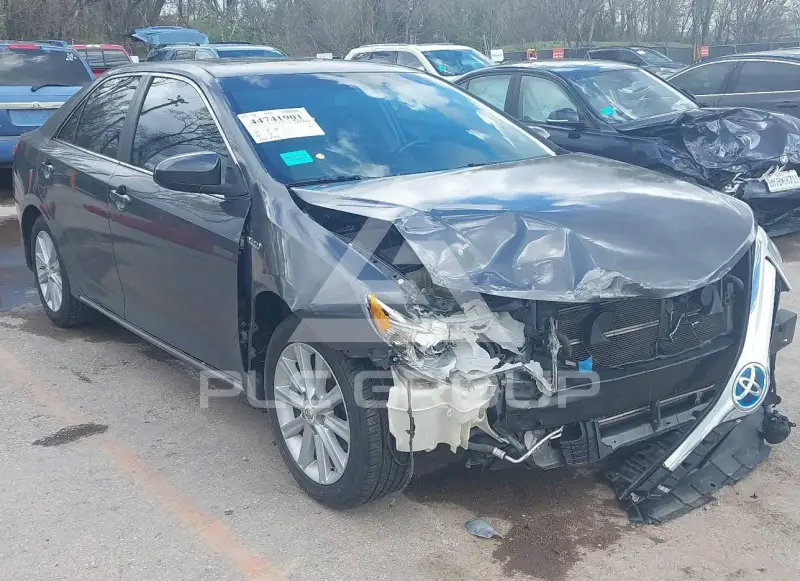 2012 Toyota CAMRY фото
