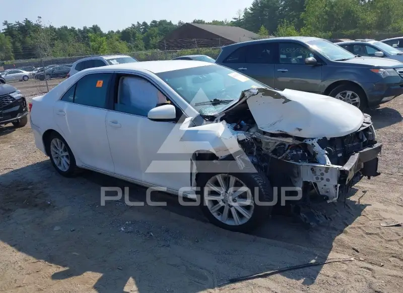 2012 Toyota CAMRY фото