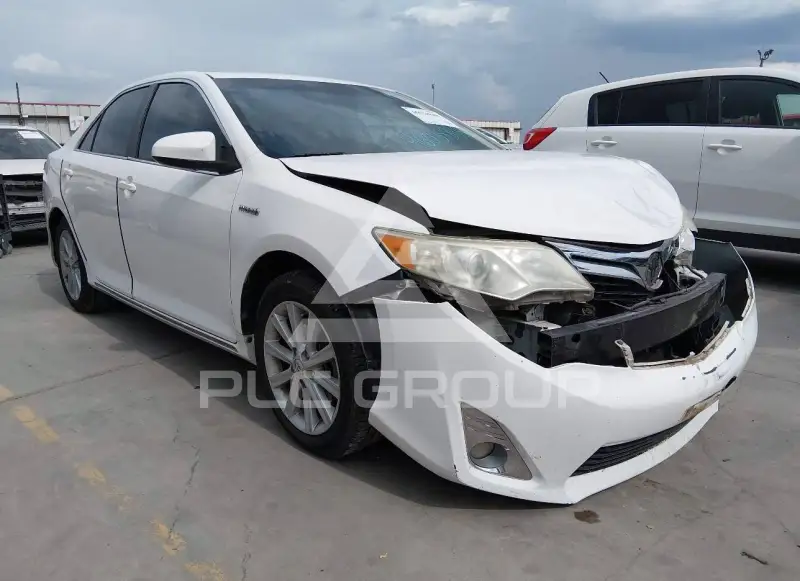 2012 Toyota CAMRY фото