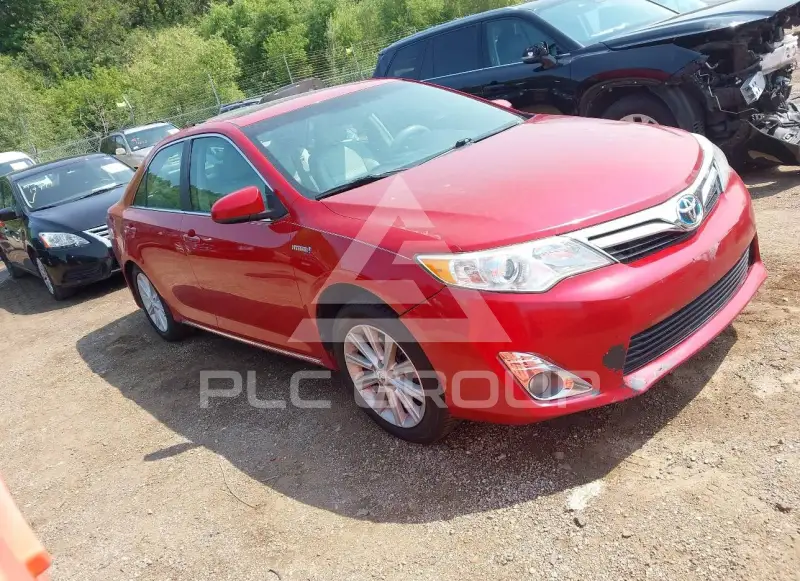 2012 Toyota CAMRY фото