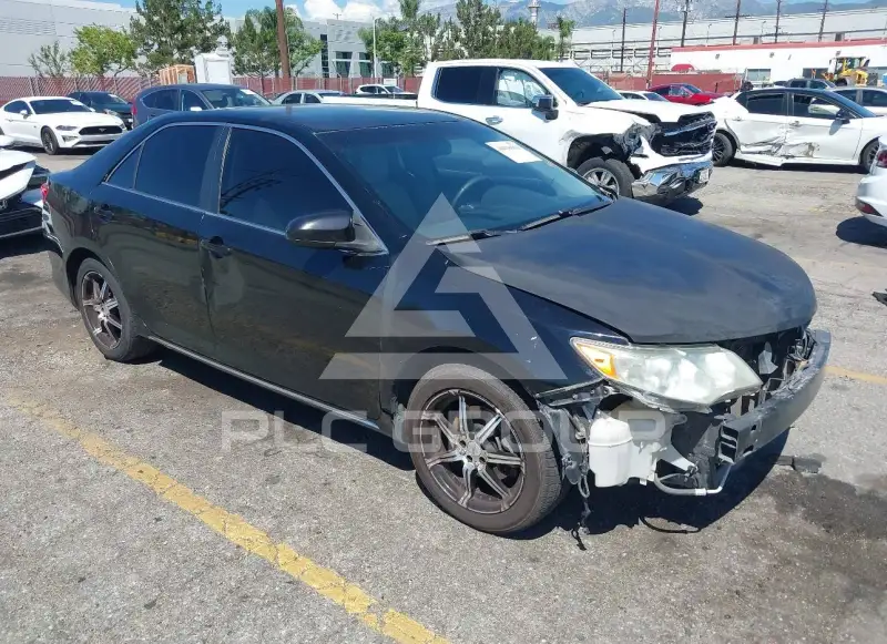 2012 Toyota CAMRY фото