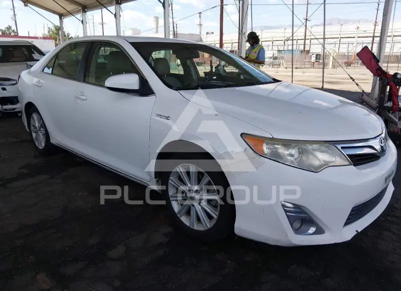 2012 Toyota CAMRY фото