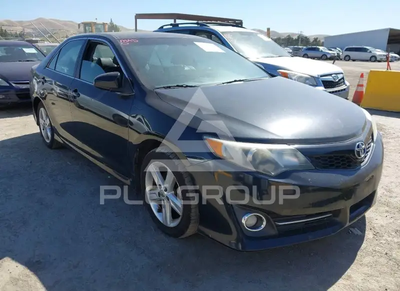 2012 Toyota CAMRY фото