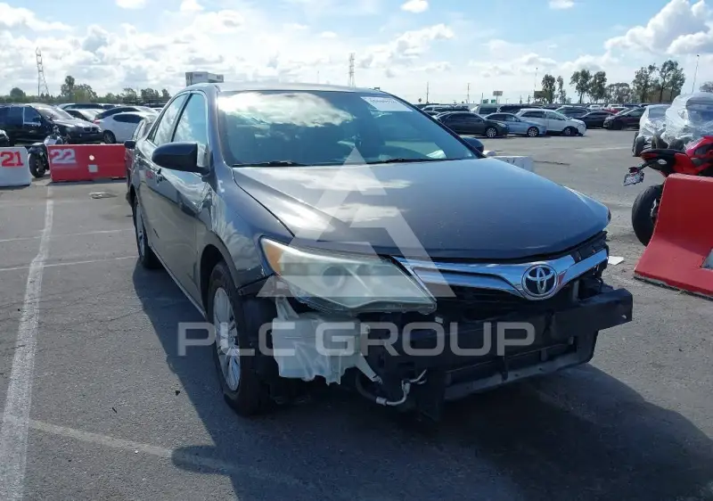 2012 Toyota CAMRY фото