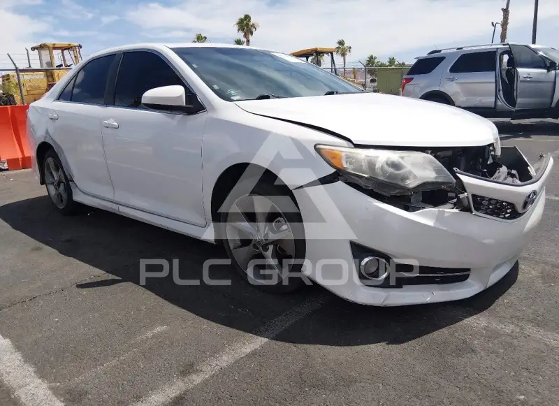 2012 Toyota CAMRY фото