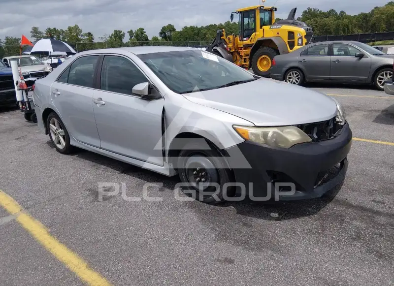 2012 Toyota CAMRY фото