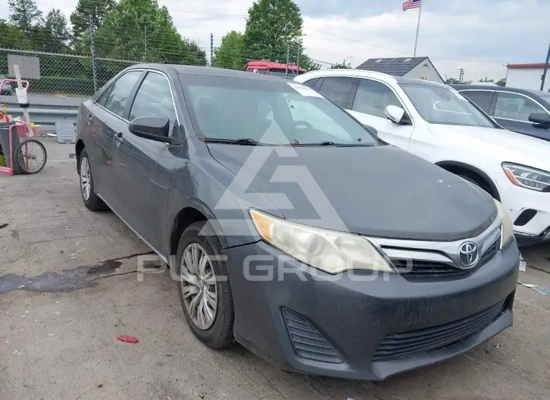 2012 Toyota CAMRY фото
