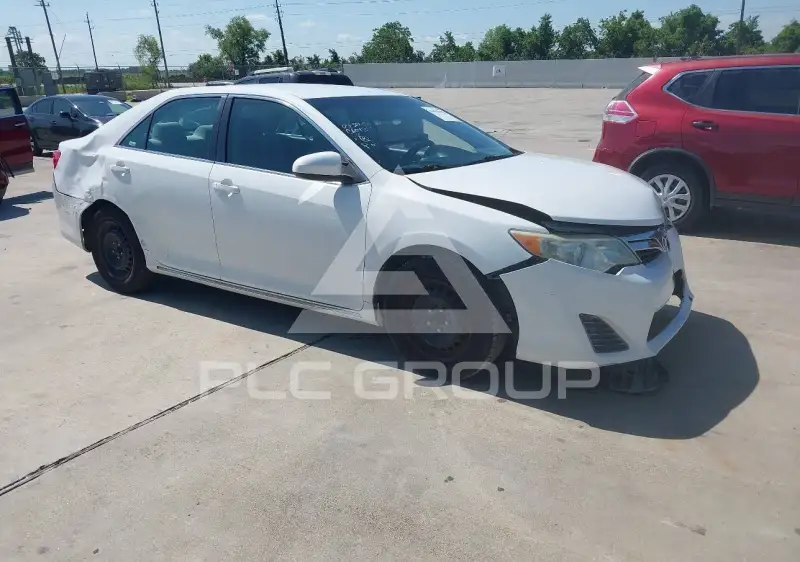 2012 Toyota CAMRY фото