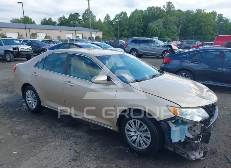 2012 Toyota CAMRY фото