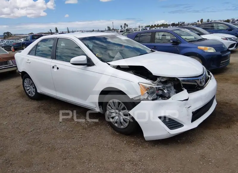 2012 Toyota CAMRY фото