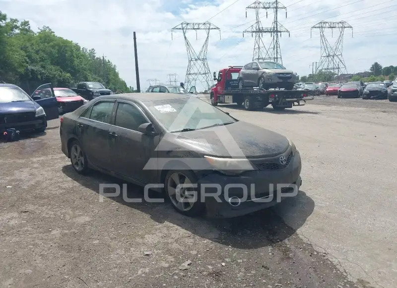 2012 Toyota CAMRY фото