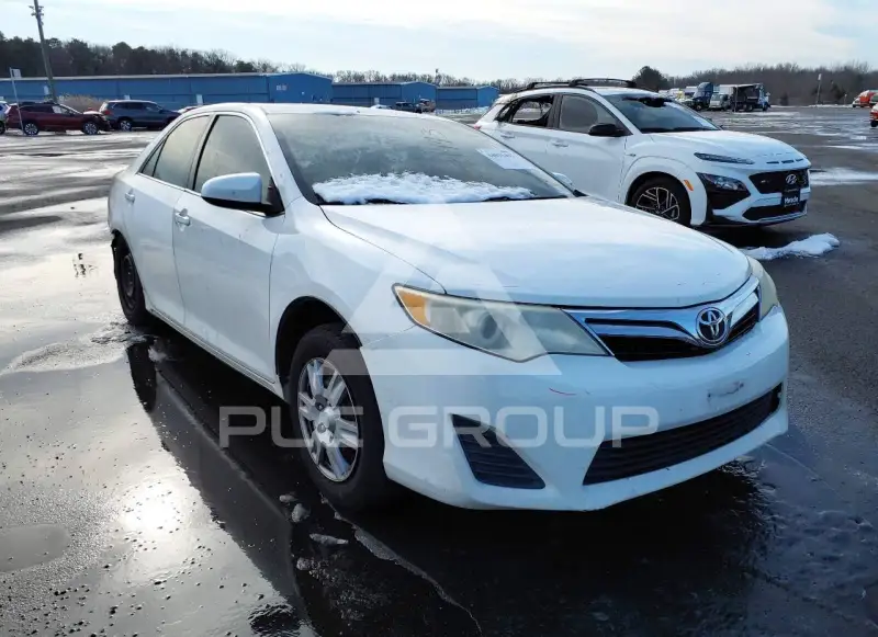 2012 Toyota CAMRY фото