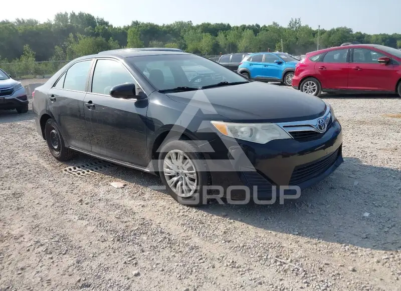 2012 Toyota CAMRY фото