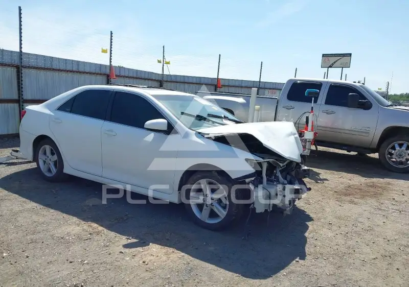 2012 Toyota CAMRY фото