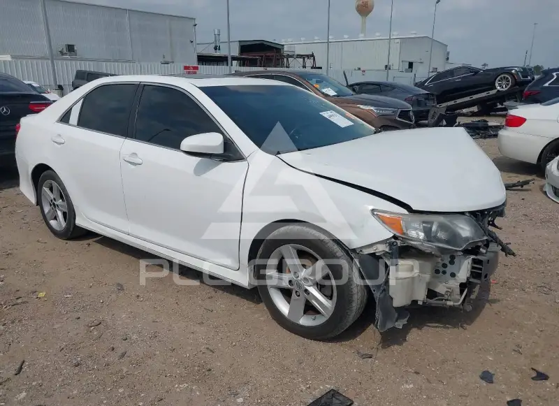 2012 Toyota CAMRY фото
