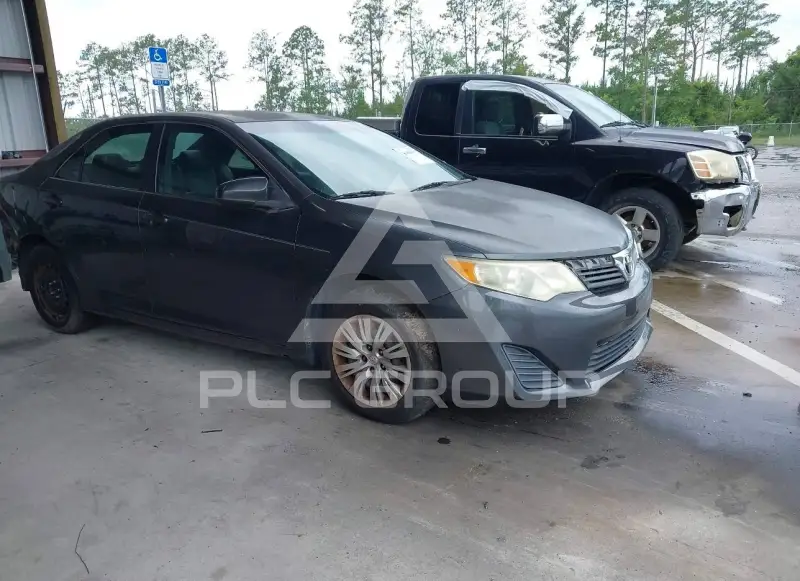2012 Toyota CAMRY фото
