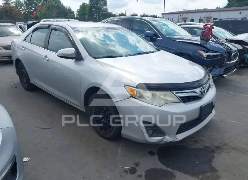 2012 Toyota CAMRY фото