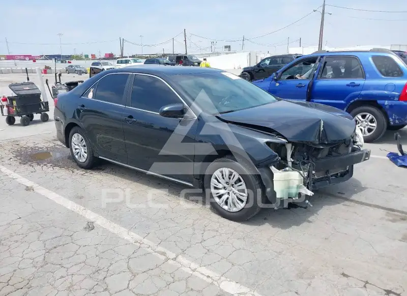 2012 Toyota CAMRY фото