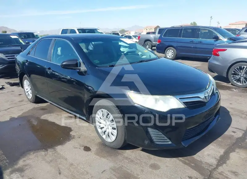 2012 Toyota CAMRY фото