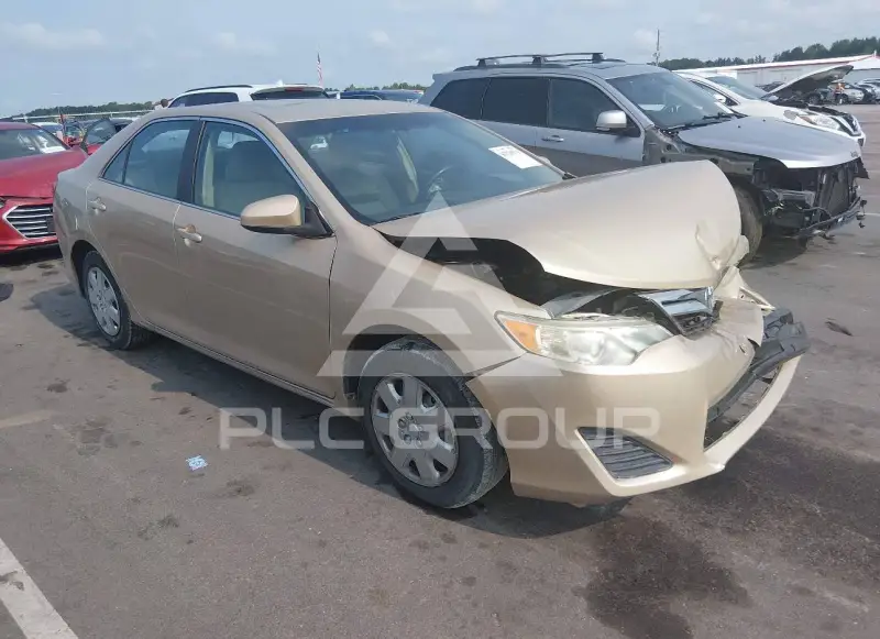2012 Toyota CAMRY фото