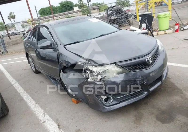 2012 Toyota CAMRY фото