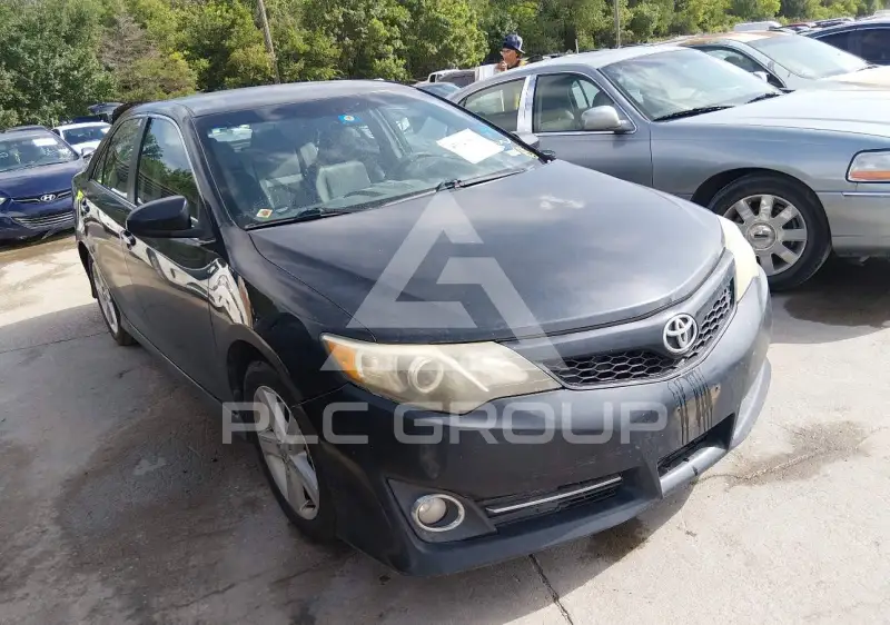 2012 Toyota CAMRY фото