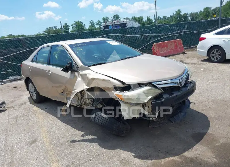 2012 Toyota CAMRY фото