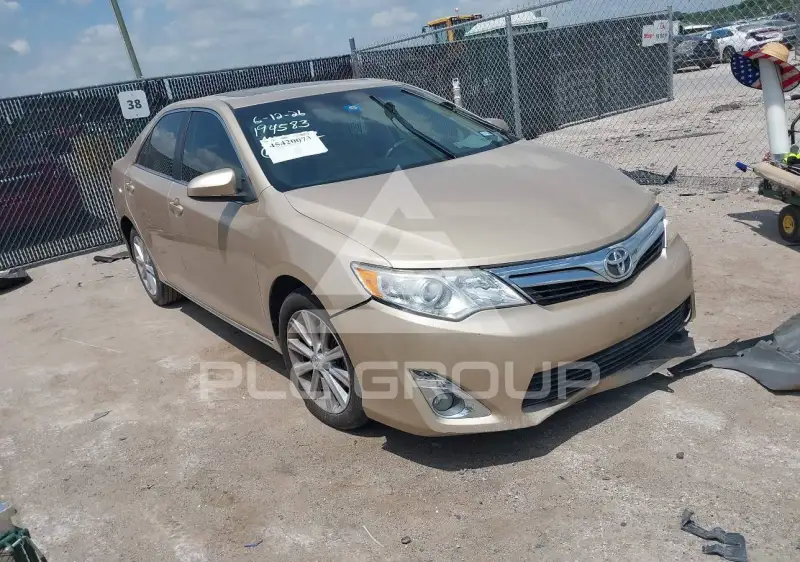2012 Toyota CAMRY фото