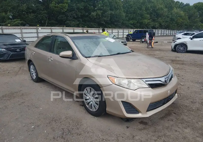 2012 Toyota CAMRY фото
