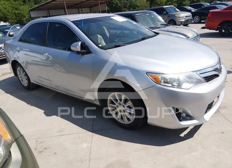 2012 Toyota CAMRY фото