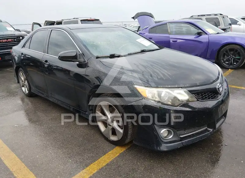 2012 Toyota CAMRY фото