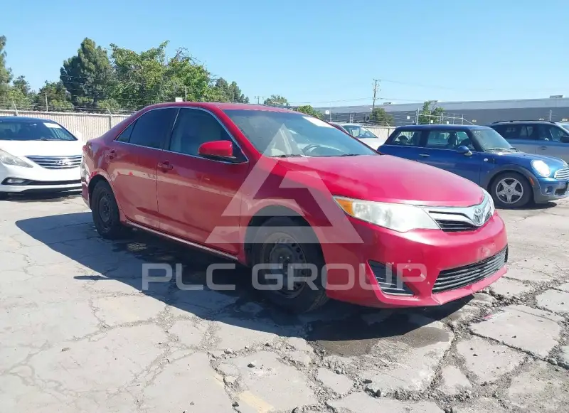 2012 Toyota CAMRY фото