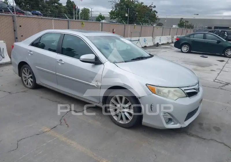 2012 Toyota CAMRY фото