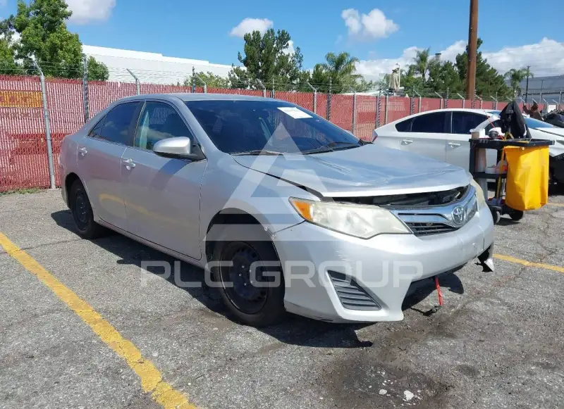 2012 Toyota CAMRY фото