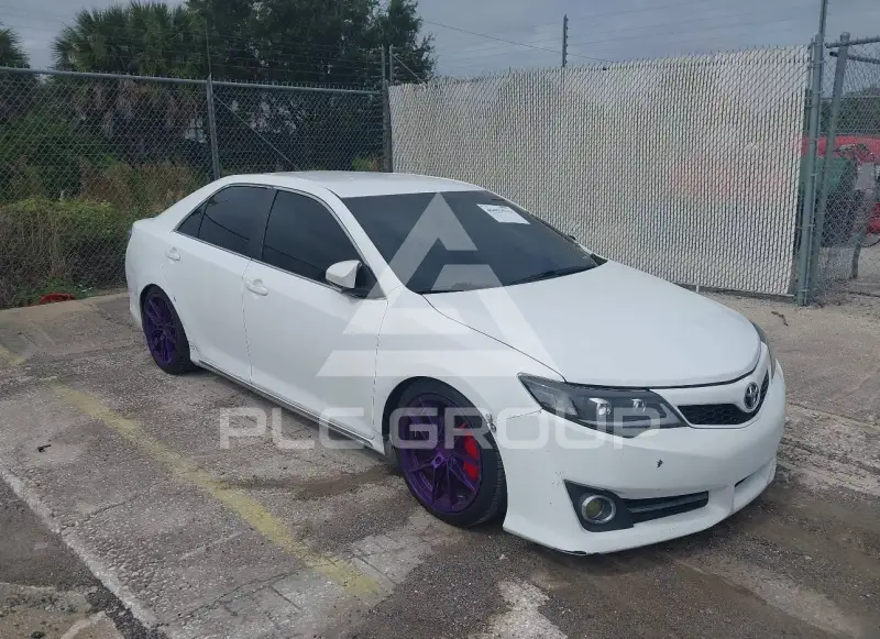 2012 Toyota CAMRY фото