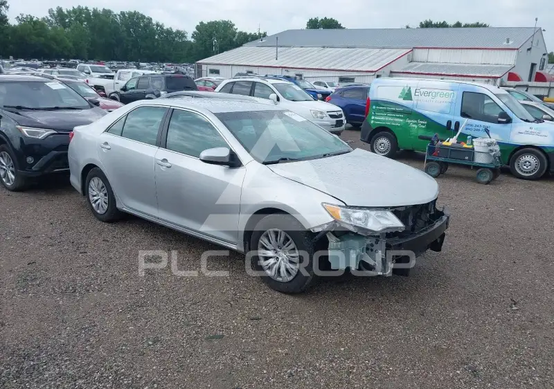 2012 Toyota CAMRY фото
