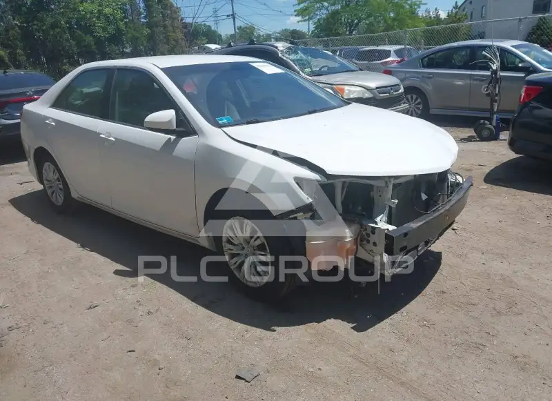 2012 Toyota CAMRY фото