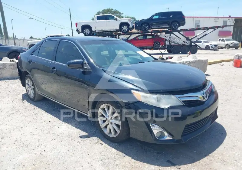 2012 Toyota CAMRY фото