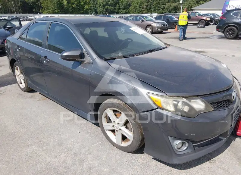 2012 Toyota CAMRY фото