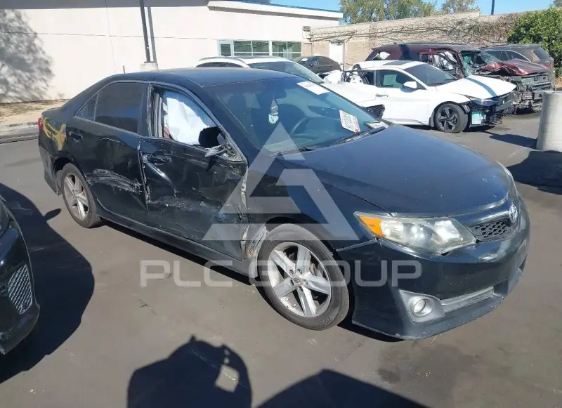2012 Toyota CAMRY фото