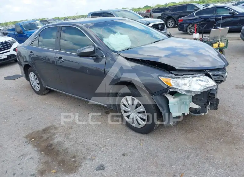 2012 Toyota CAMRY фото