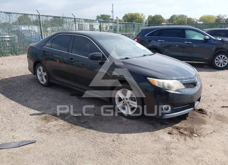 2012 Toyota CAMRY фото