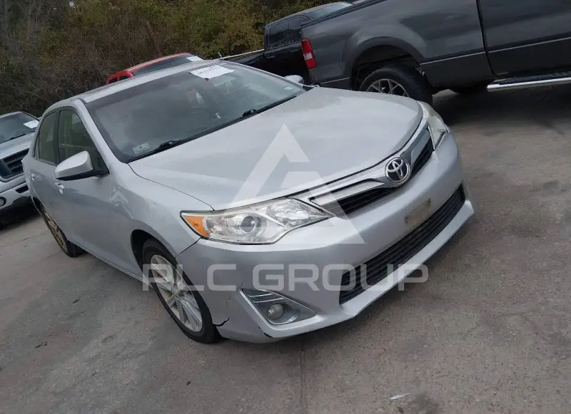 2012 Toyota CAMRY фото