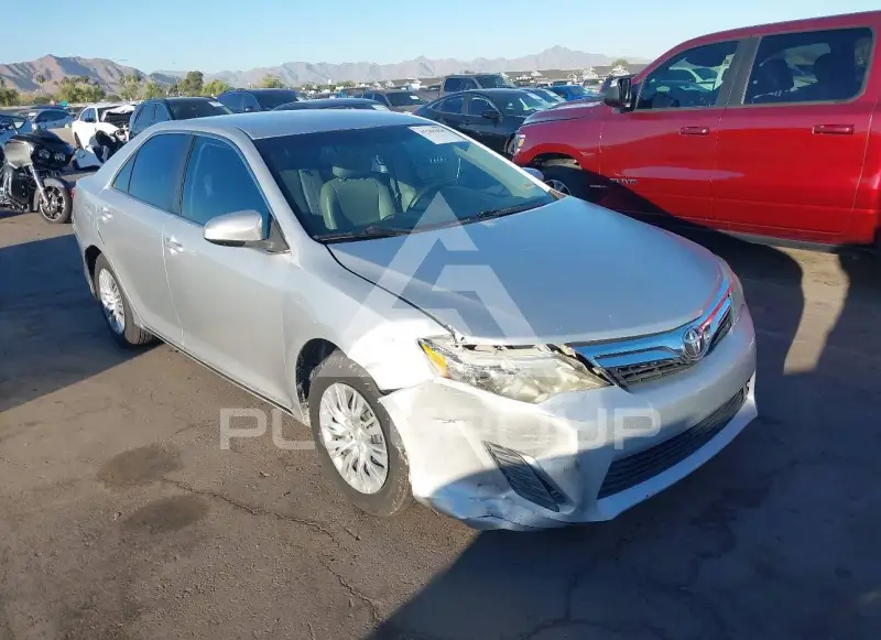 2012 Toyota CAMRY фото