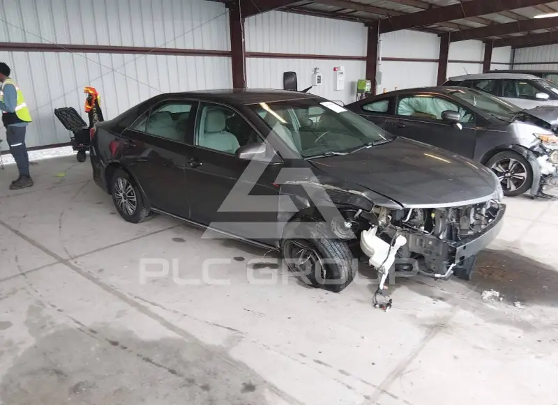2012 Toyota CAMRY фото