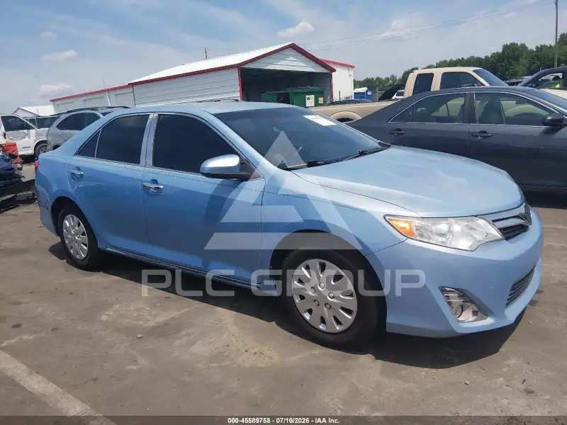 2012 Toyota CAMRY photo