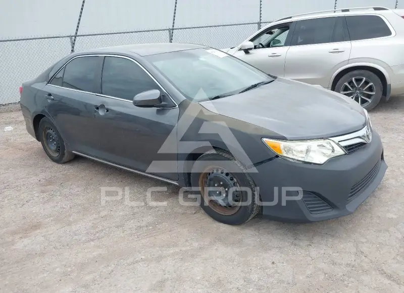 2012 Toyota CAMRY фото