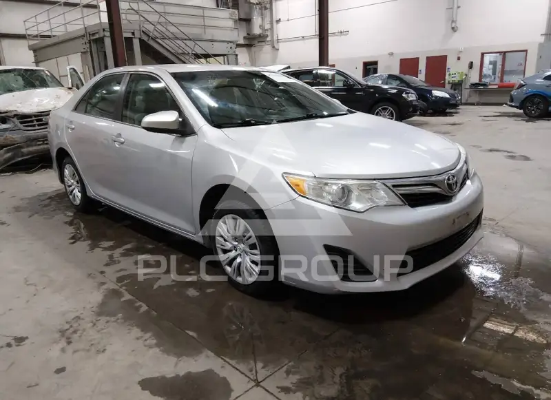2012 Toyota CAMRY фото